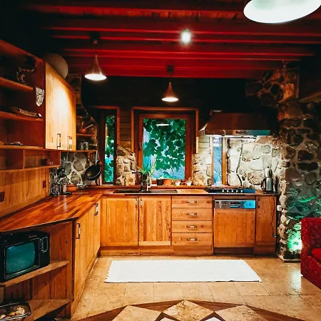 Enchanting Unique House With Garden In Karaburun 빌라 *