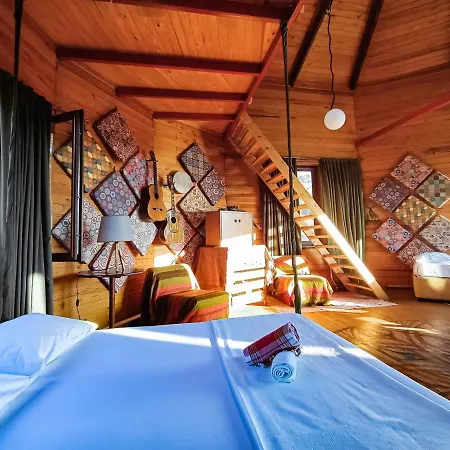 Enchanting Unique House With Garden In Karaburun 빌라 카라부룬
