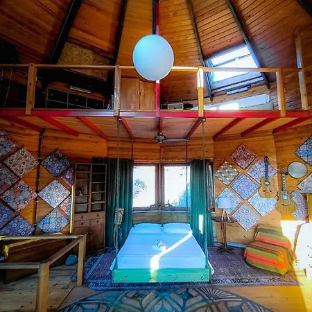 빌라 Enchanting Unique House With Garden In Karaburun 카라부룬