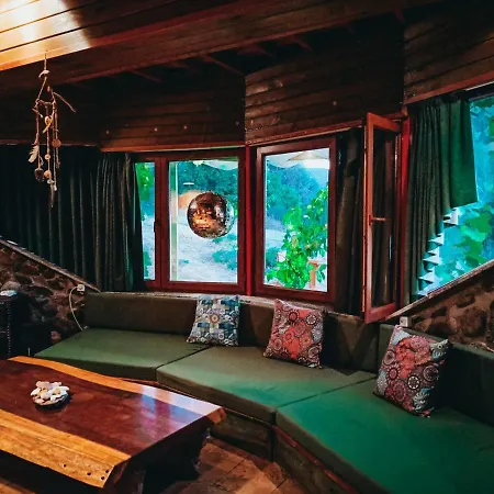 Βίλα Enchanting Unique House With Garden In Karaburun