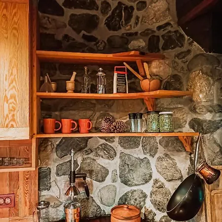Enchanting Unique House With Garden In Karaburun Βίλα *